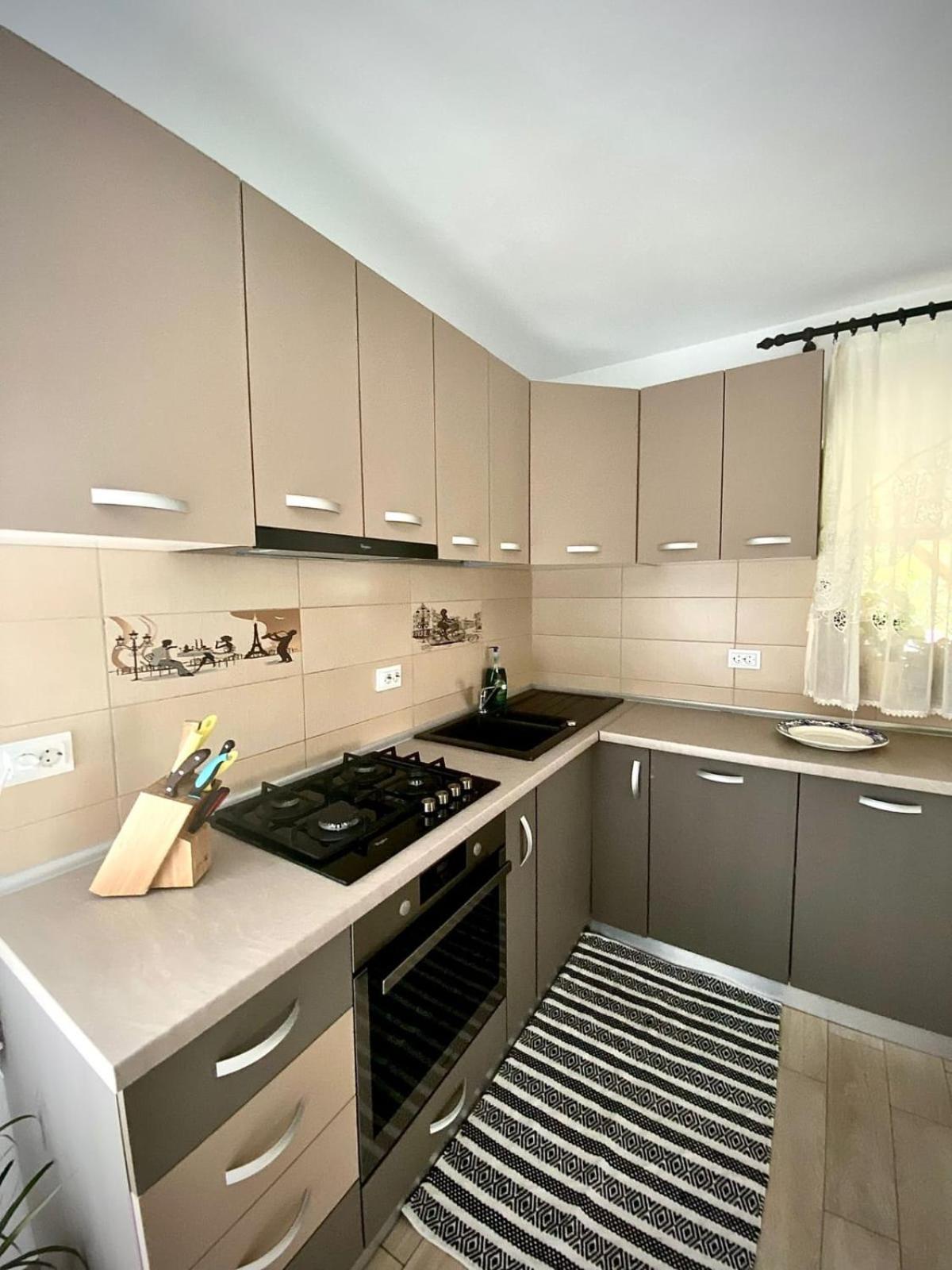 Casa Alex Hotell Curtea de Argeş Exteriör bild